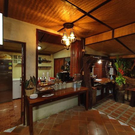Baansuan Lychee Maeklong Resort Ampawa アムパワー エクステリア 写真