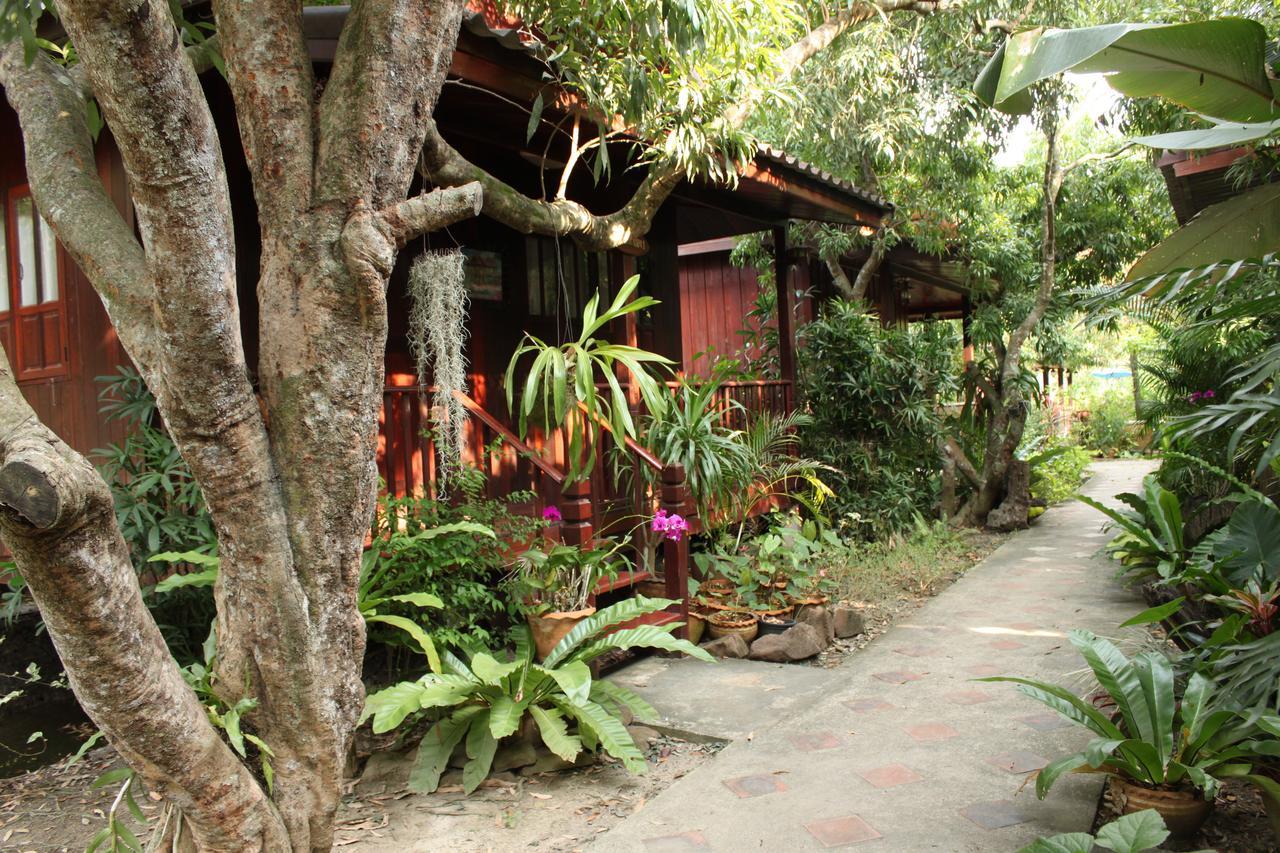 Baansuan Lychee Maeklong Resort Ampawa アムパワー エクステリア 写真