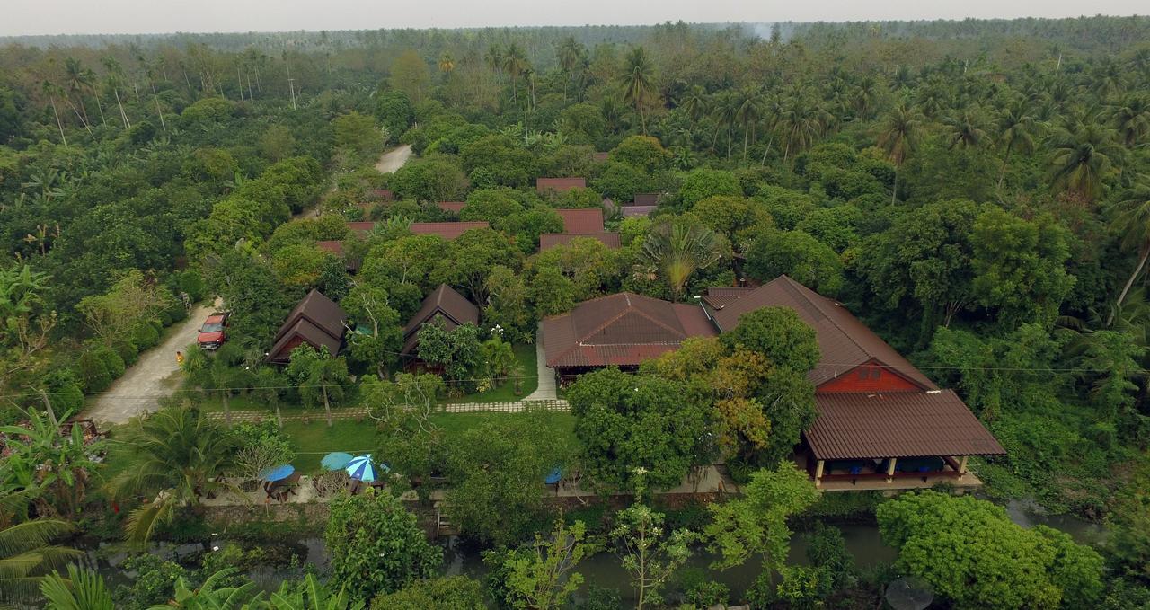 Baansuan Lychee Maeklong Resort Ampawa アムパワー エクステリア 写真